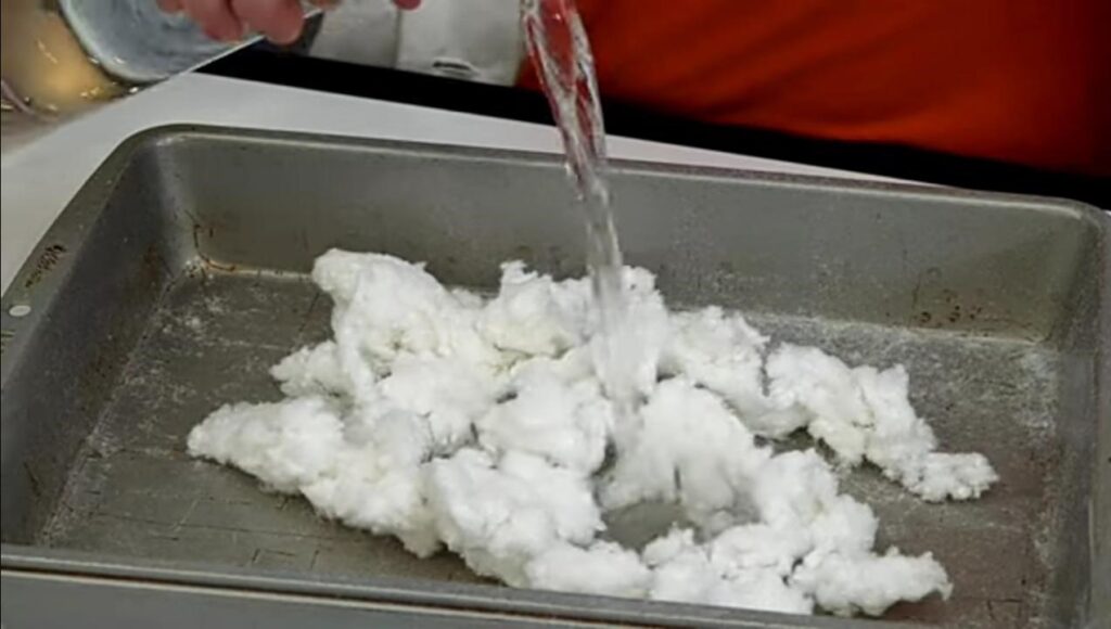 Add water to cotton type sodium polyacrylate