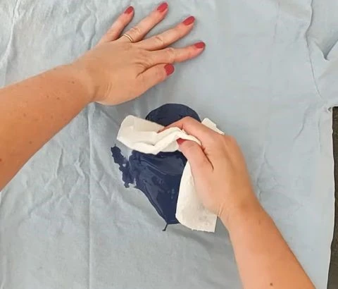 How to Gently Remove Excess Slime from Fabric Without Spreading It