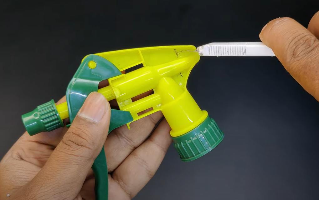 Marking and Cutting Sprayer for Mini Water Bottle Gun
