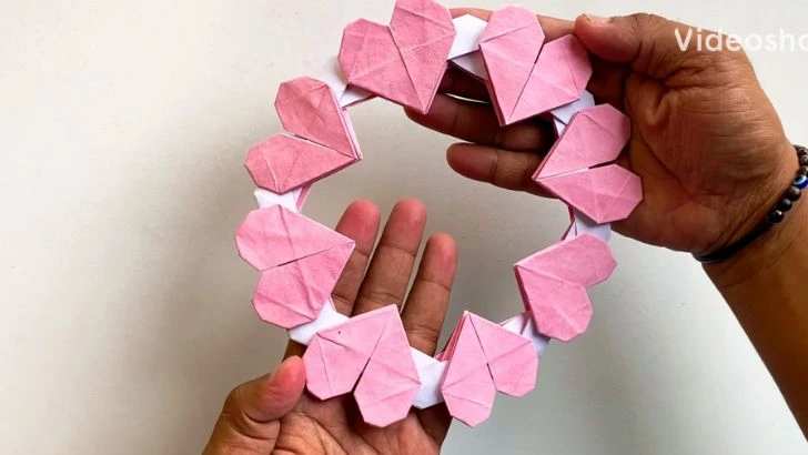 Paper Valentine’s Day Wreath