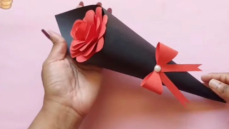 Valentine’s Day Paper Flowers